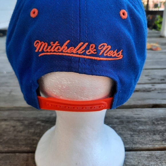 Mitchell & Ness New York Knicks NBA basketball blue wool snapback hat - Picture 9 of 14